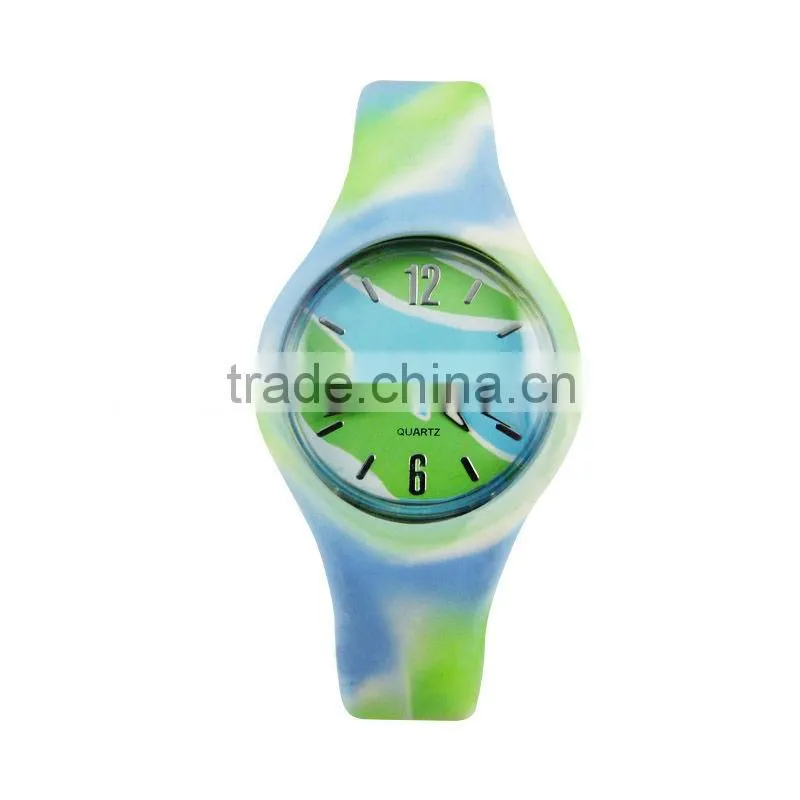 2015 fashion coulorful kids silicon comfortable wear watch made in china