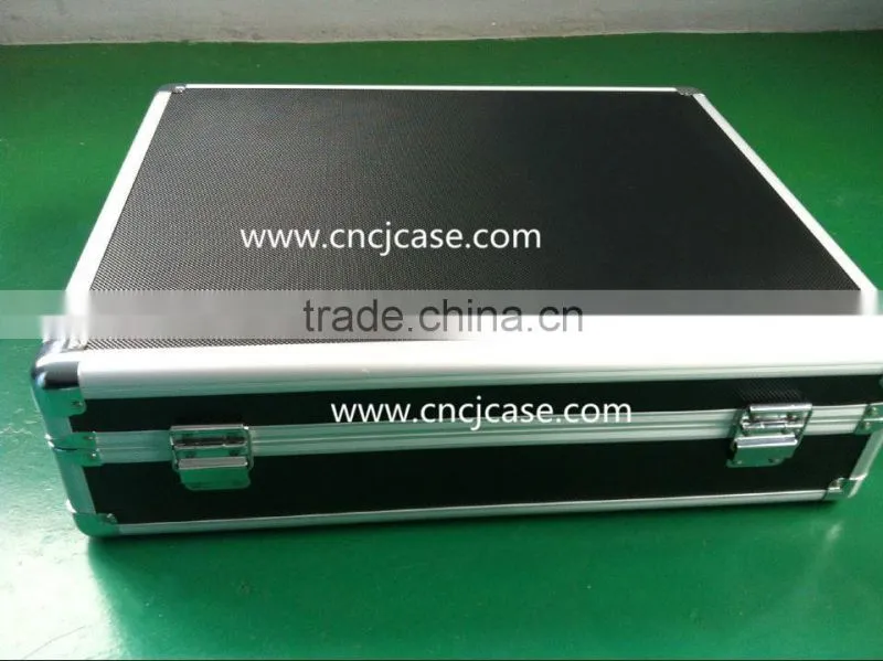 Easy carrying black aluminum tool case with handle