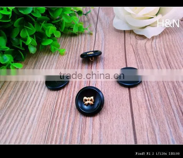 eco-friendly custom made fashion button manufacturer