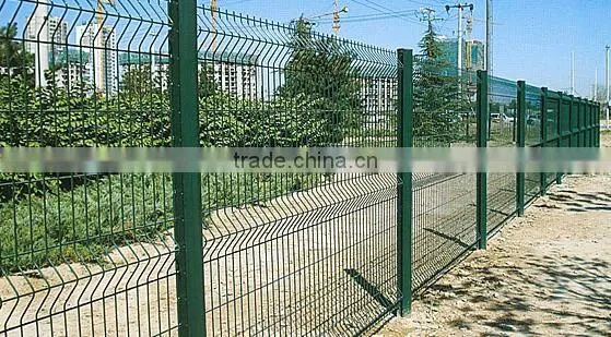 hot sale colorful powder coating welded wire mesh fencing with curves