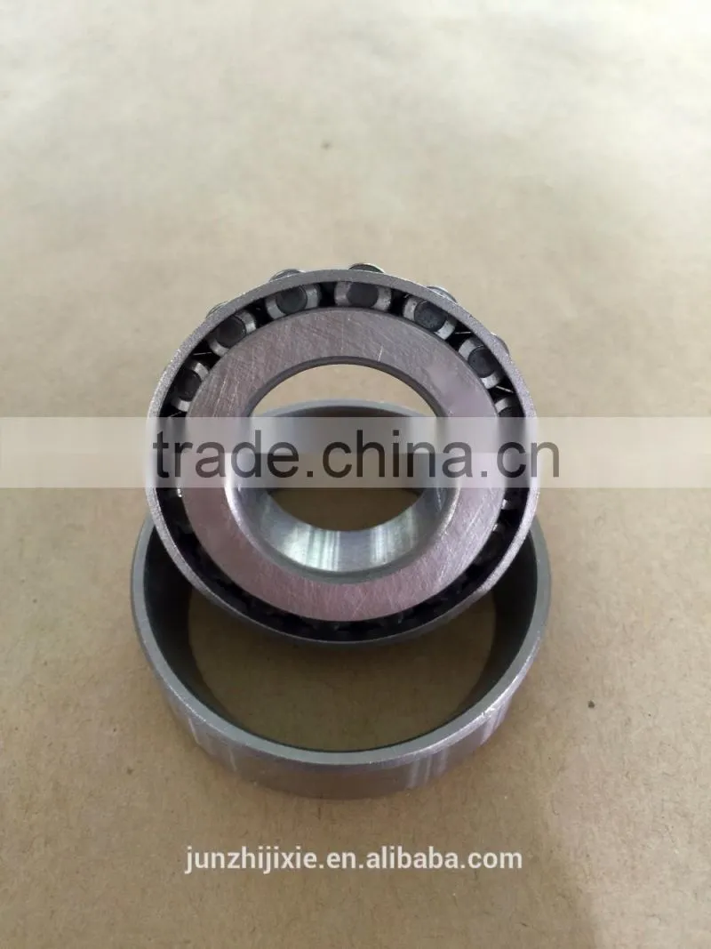 China Manufacturer Tapered Roller Bearing 30207