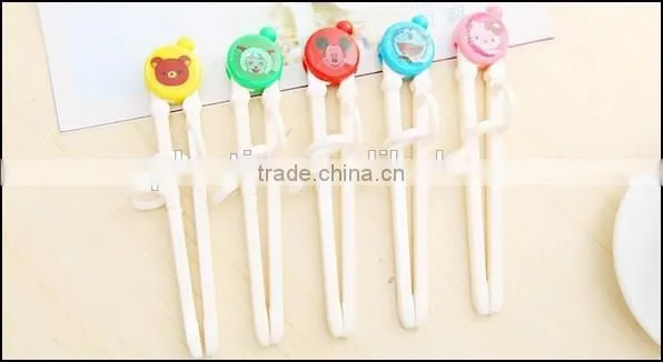 2015 hot sell cartoon food grade plastic chopsticks for kids supplier in China,foode grade plastic chopsticks supplier