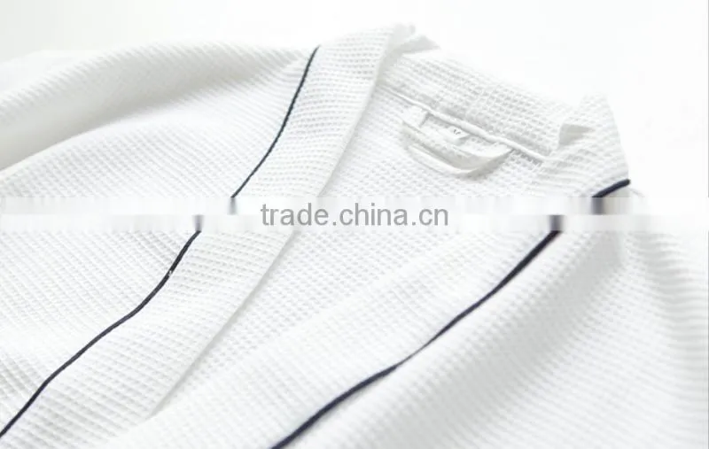 cotton white waffle bathrobe with embroidered logo for 5 star hotel
