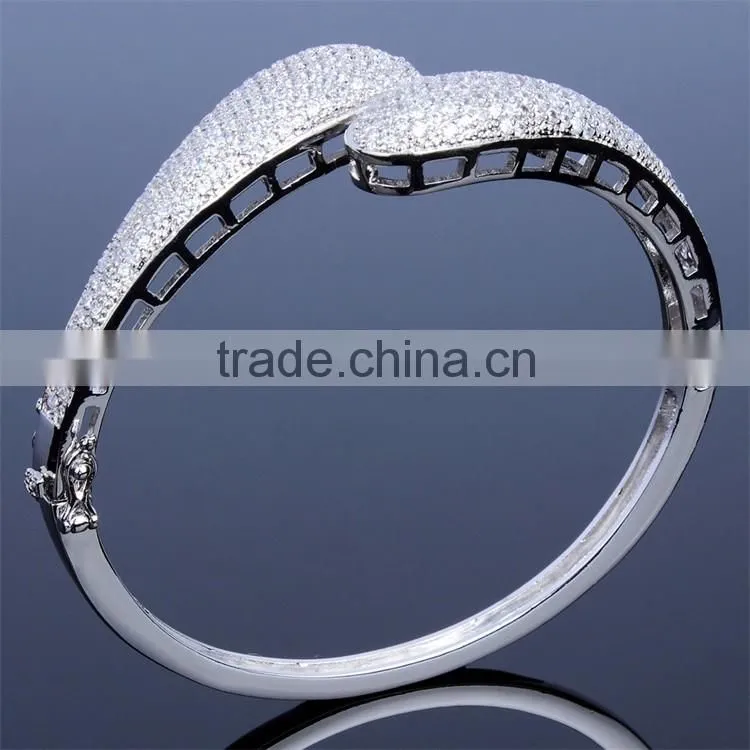 Bestseller Micro Pave Setting Wedding Clear Cubic Zircon Stones Women Bangle