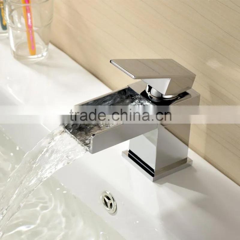 Waterfall Bathroom Basin Bathtub Faucet Freestanding Bath Filler Mixer Shower Mixer Taps