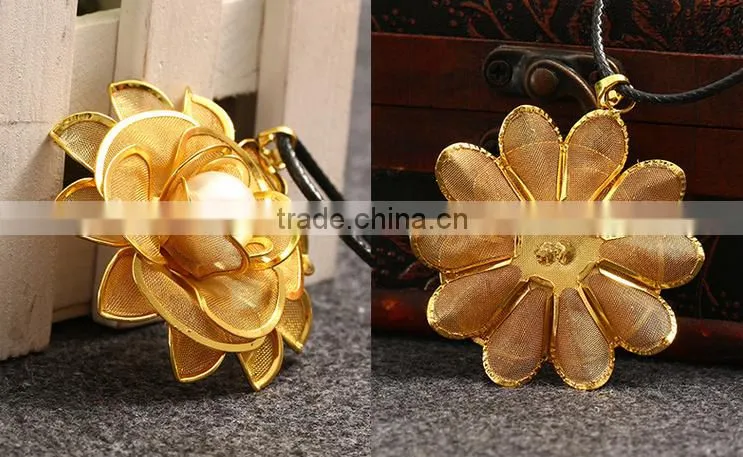 2016 Trending Hot Products Sweater Flower Necklace Pearl Necklace For Women