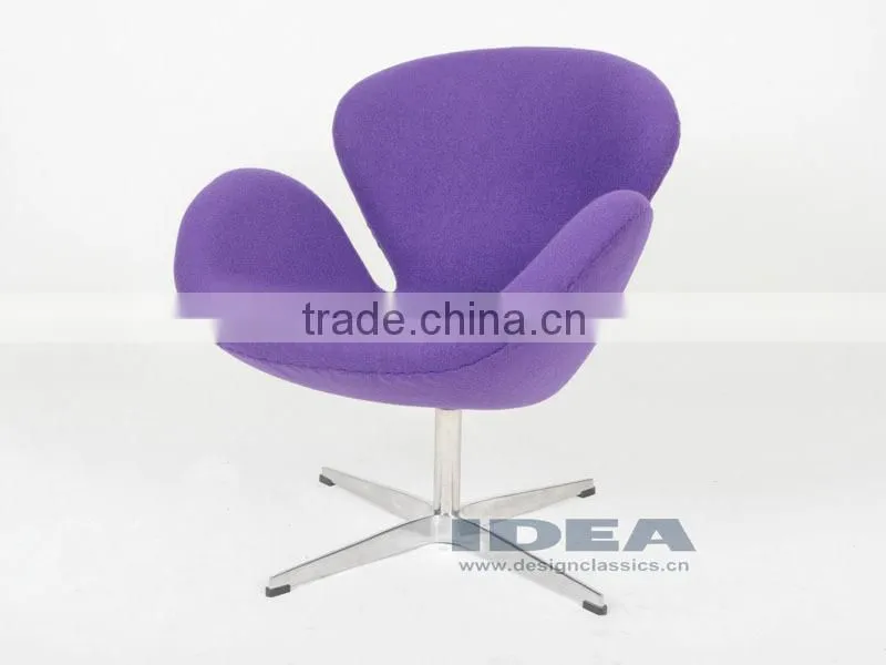 Replica Arne Jocabsen Swan Chair - Purple Fabric