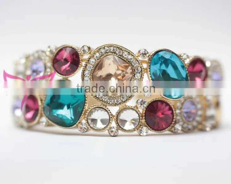 Luxury and fashion colorful crystal bangle, fashion charming bangle bracelet, metal bracelet