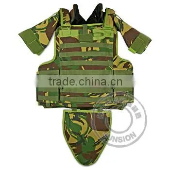 High Quality Tactical Vest adopts1000D high strength Nylon fabric