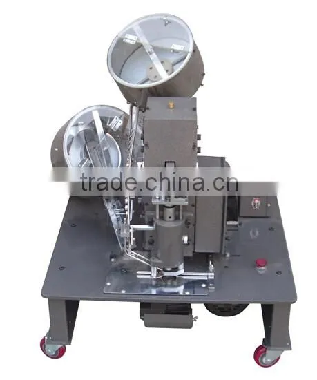 Vertical Tarpaulin Eyelet Punching Machine