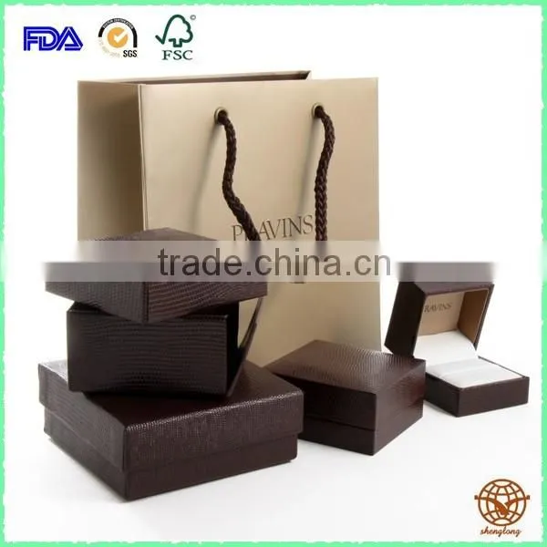2016 New Style Custom Made Logo Printed Jewelry box , Cardboard Jewelry Box with paper Bag