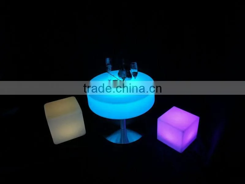 plastic Illuminated furniture multicolor change led round bar table