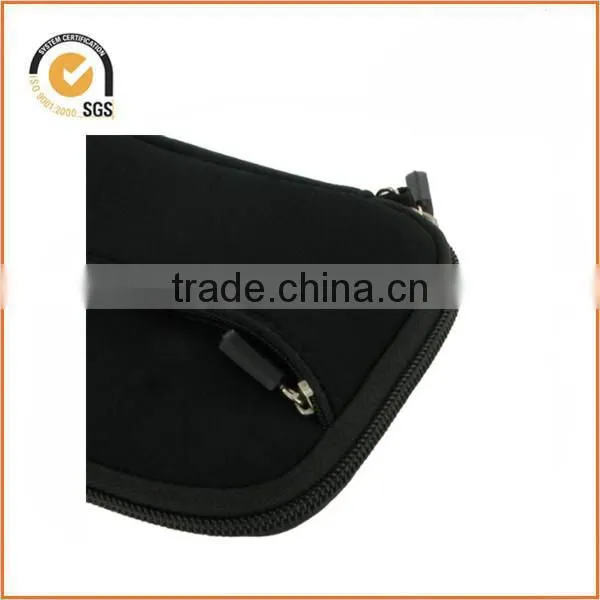 TomTom Leather Carry Case for 4.3- and 5-Inch GPS (Black)