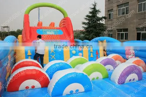 inflatable sport big inflatable bouncer inflatable amusement equipment inflatable adventure