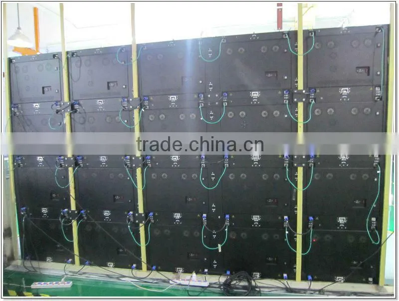 China alibaba productos innovadores sencillos p4 indoor full color led display