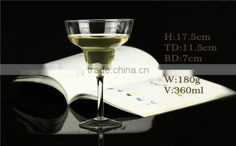 Customized high quality hand made sodalime sprey colored Marguerite glass