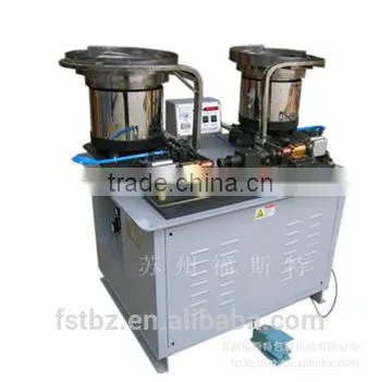 Automatic spot welder for tin can