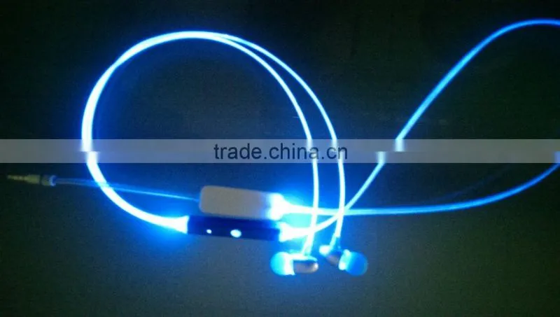 LED Flash Earphone / LED light earphones / LED lighting Earphone
