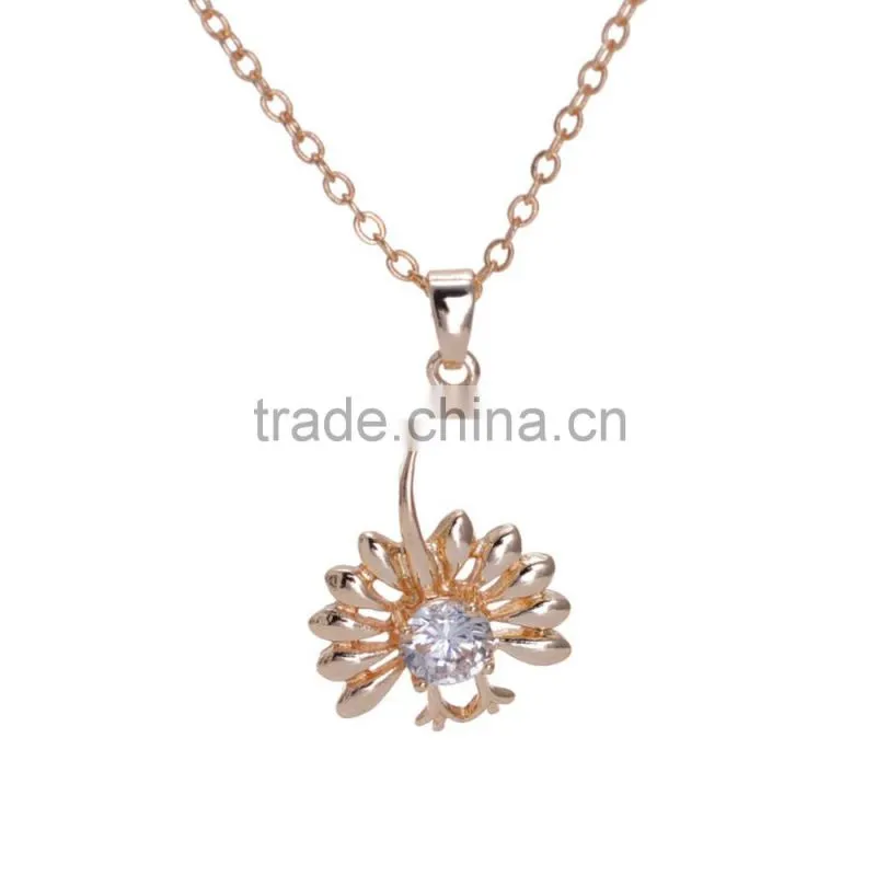 Fashion Peacock Charm Beautiful Gold-tone Clear Cubic Zirconic Necklace