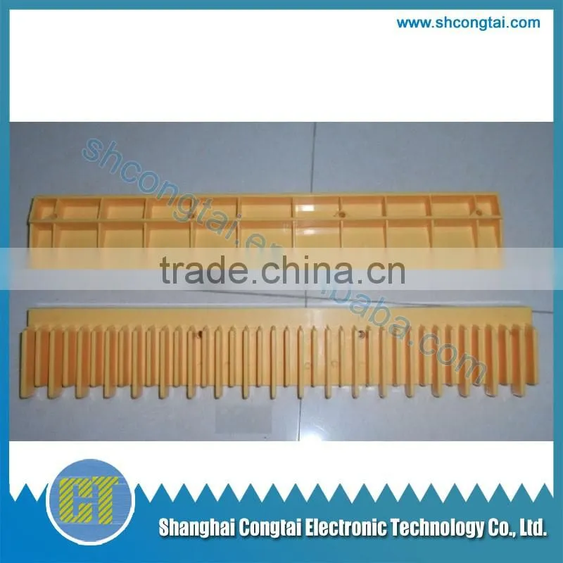 Escalator demarcation strip XAA455J1