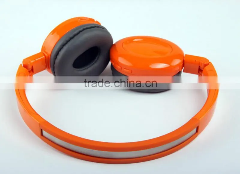 New products stereo bluetooth foldable headphone features