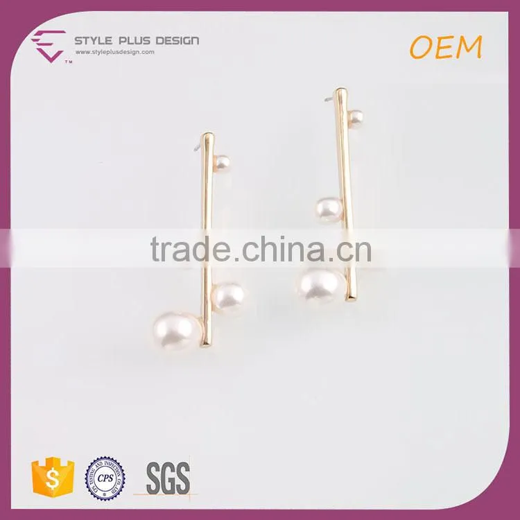 E78053K01 STYLE PLUS shiny gold plate collection pearl designs stud earrings for ladies from Forever 21 series