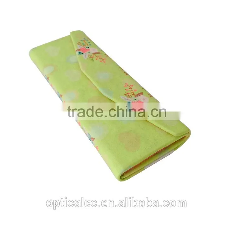 Personalized microfiber handmade triangle folding sun glasses case
