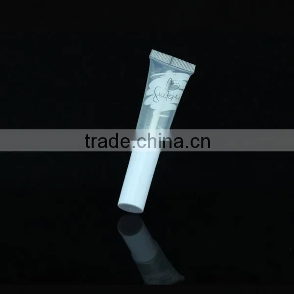 lip gloss tube with brush tip