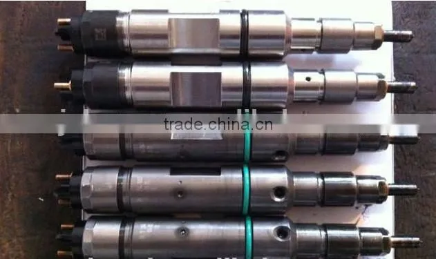 Orginal BOSCH Common rail fuel injector 0445110520 , 0445110418 for IVECO 504389548 FROM BEACON MACHINE