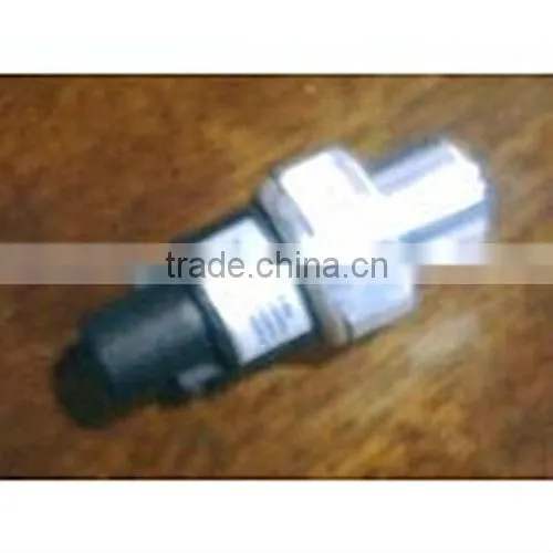 Good quality & Low price Auto Spare parts .OIL PRESSURE SWITCH E020600005 for Geely CK