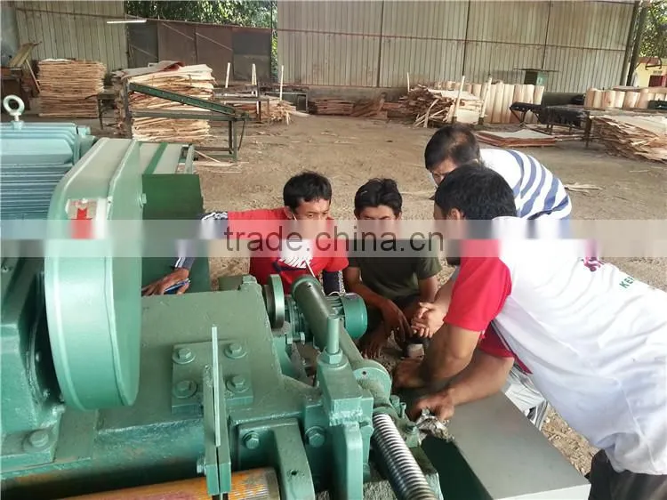 wood rotary peeling lathe / spindleless peeling machine / veneer peeler
