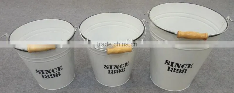 Heavy Galvanized Bucket