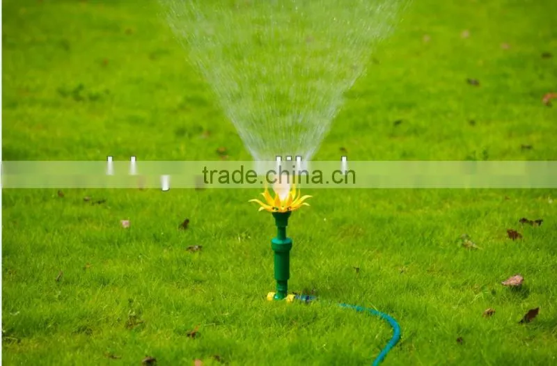 Plastic water lawn sprinklers