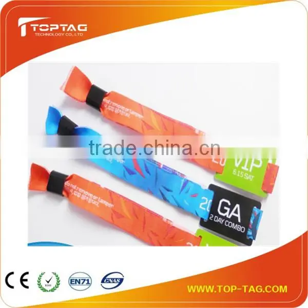 13.56 Mhz/125Khz waterproof silicone rfid wristband for adult