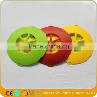 silicone spill stop lid