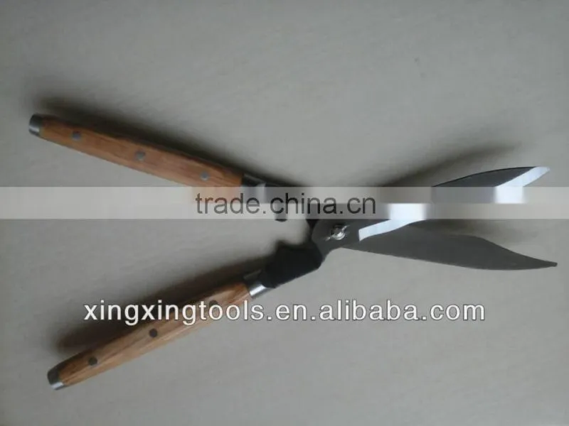 Wood Handle Hedge Shear