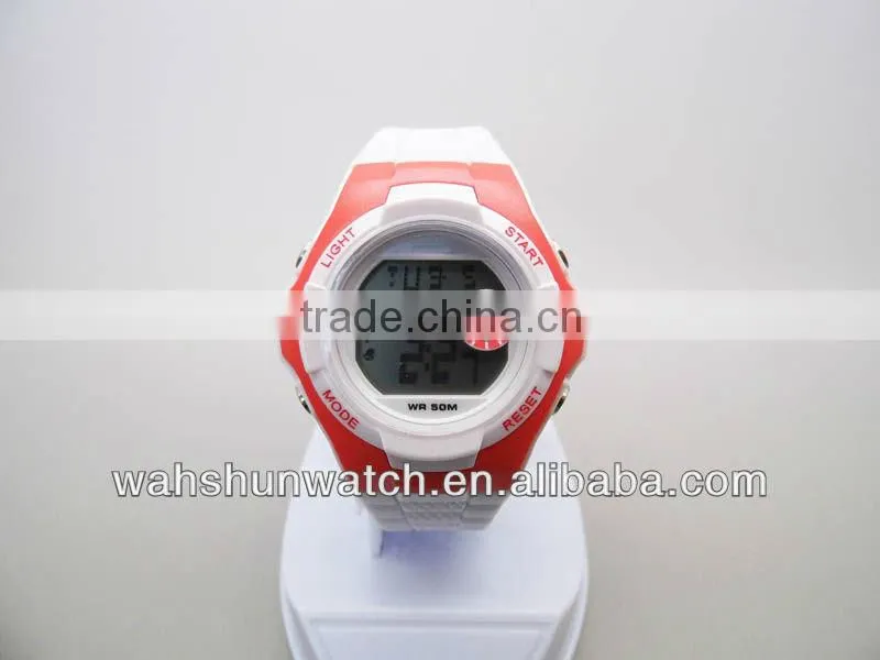 latest trend design cheap lcd electronic sports fashion smart watch 2013