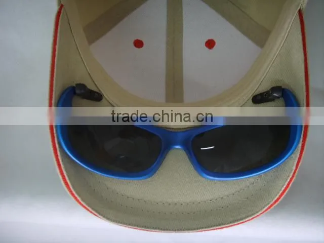 100% Cotton baseball cap with sunglasses