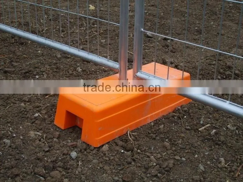 Outdoor event temporary fence