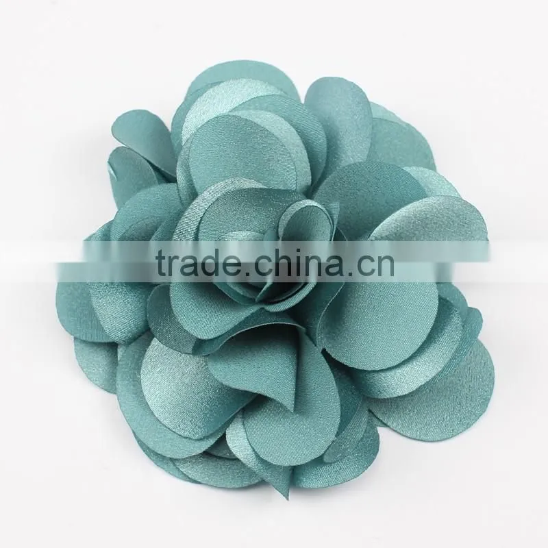 Handmade Fashion Fabric Flower Artificial Decorative Flowers in wholesale