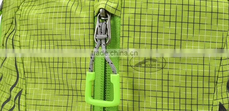 Latest Outdoor High Quality Hiking Travelling Waterproof Backpack Women