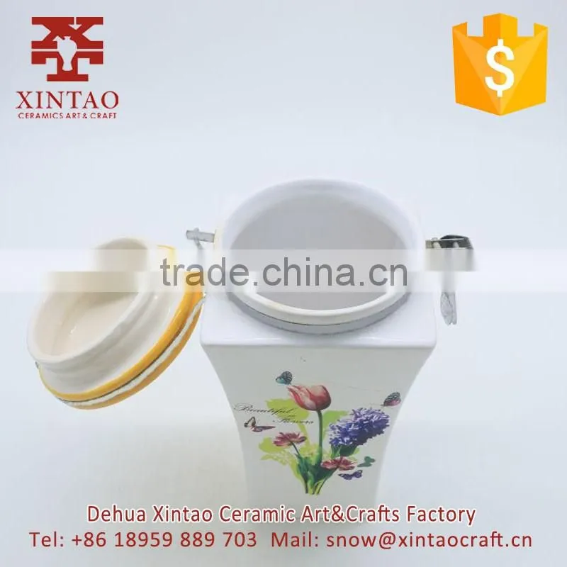 Hot selling kitchen decorative storage ceramic cookie jar with cover