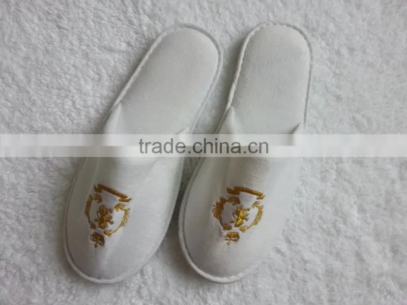 hotel slippers with embroidery logo