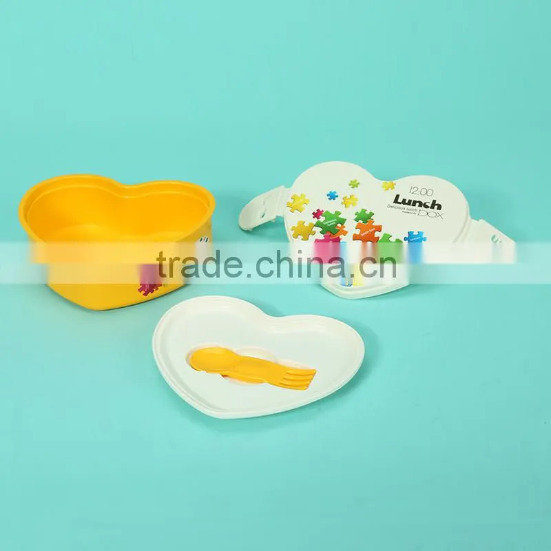 Heart shaped plastic tiffin lunch box / bento box for children