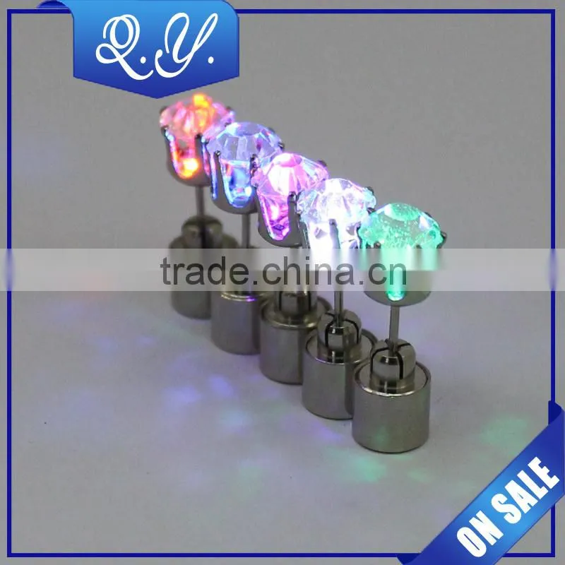 LED Gifts Good Gifts for Girls Birthday / Christmas Gifts Flashing Light Earrings Wholesale