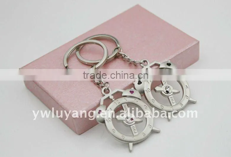 fashion zinc alloy alarm clock couple key chain
