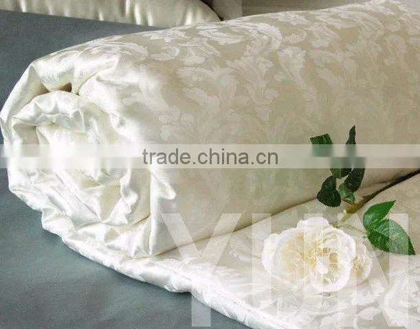 hot selling elegant and high quality silk quilt