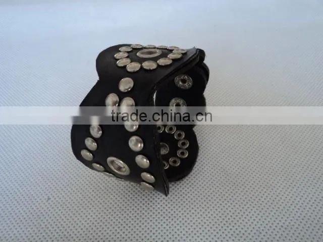 Bracelet PU leather women punk style fashion design
