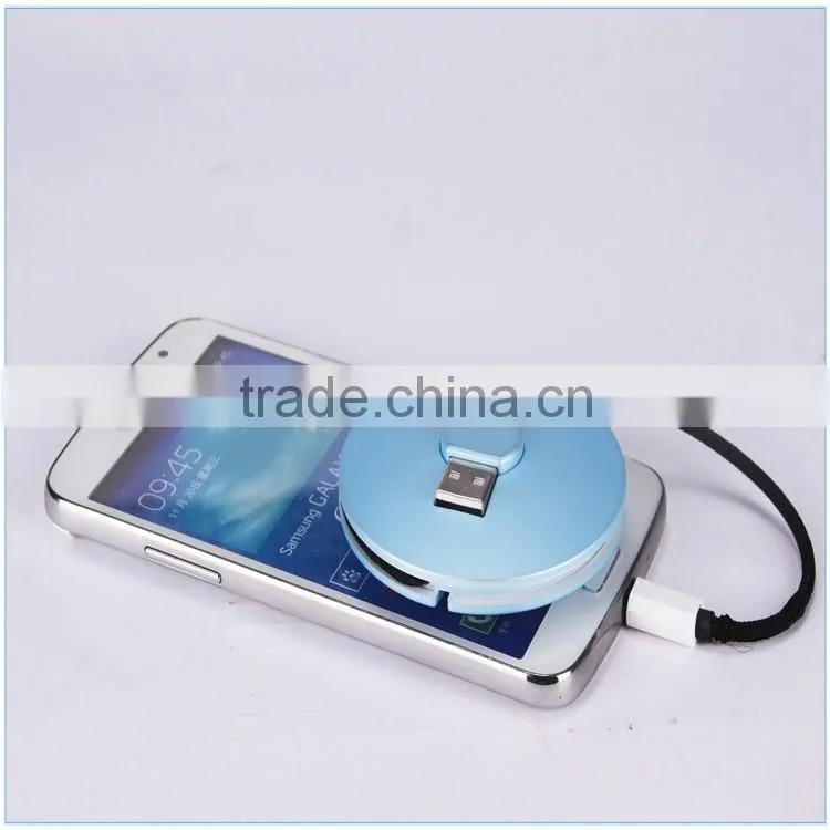 2016 Dual purpose Ultra-thin Portable emergency 700mAh Power Bank With micro usb Cable