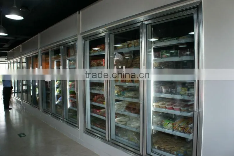 Walk in cold storage display rooms for drinks, diary products in supermarket